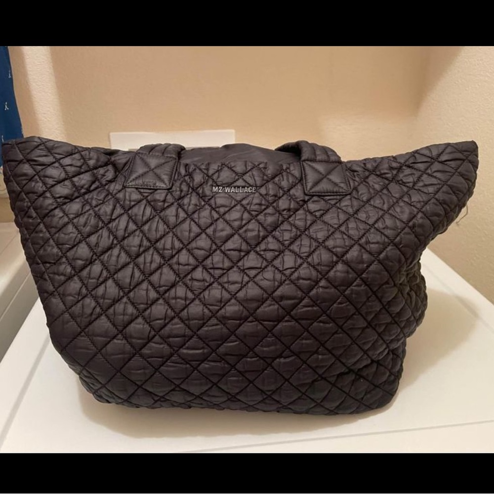 Medium MZ Wallace metro tote, like new!
